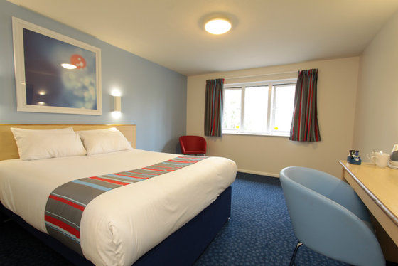 Travelodge Newbury Tot Hill Highclere Room photo