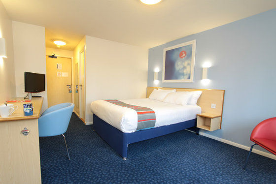 Travelodge Newbury Tot Hill Highclere Room photo